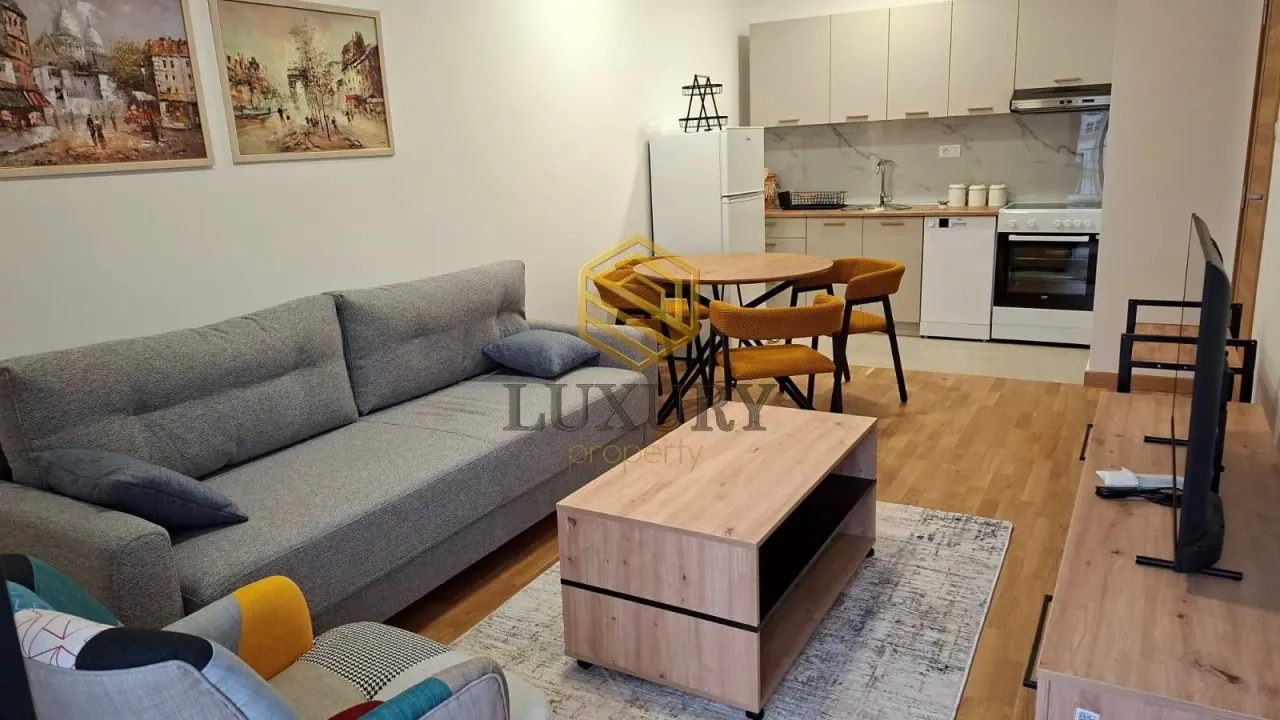 Izdavanje, jednosoban stan, 40m², Tološi, Podgorica