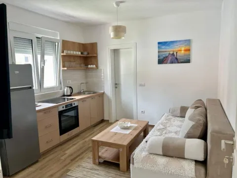 Izdavanje, jednosoban stan, 40m², Gradiošnica, Tivat - image 8