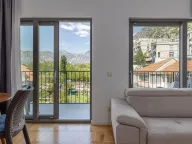 Prodaja, jednosoban stan, 52m², Dobrota, Kotor - image 1