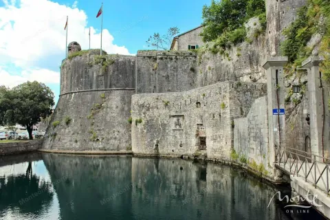 Prodaja, jednosoban stan, 34m², Grad, Kotor - image 27
