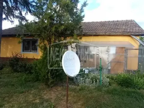  House for Sale, 178m2, Verušić, Subotica