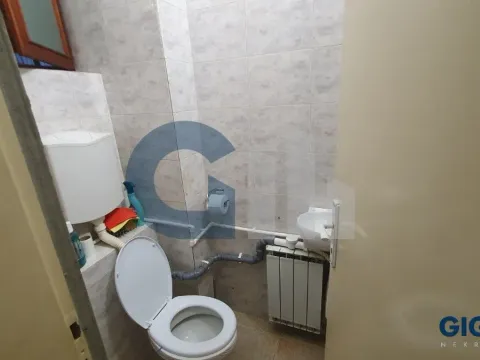 Izdavanje, poslovni prostor, 85m², Gundulićev Venac, Beograd - image 7