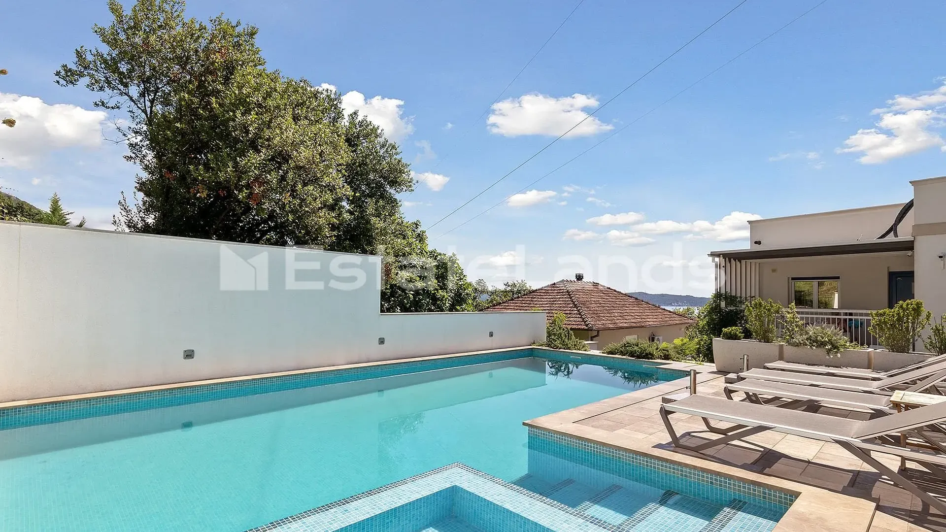 Izdavanje, kuća, 150m², Donja Lastva, Tivat