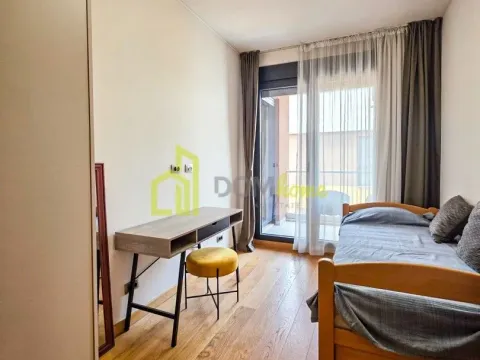 Izdavanje, dvosoban stan, 75m², Kruševac, Podgorica - image 25