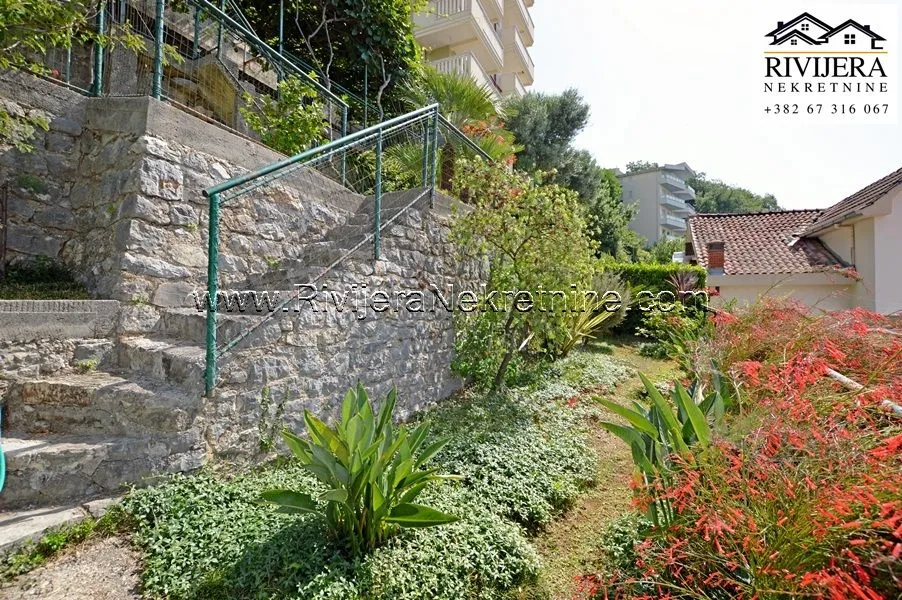 Prodaja, kuća, 184m², Savina, Herceg Novi