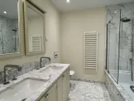 Izdavanje, dvosoban stan, 125m², Porto Montenegro, Tivat - image 17