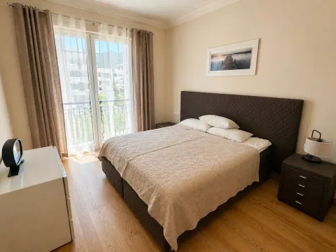 Izdavanje, dvosoban stan, 125m², Tivat, Crna Gora - image 6