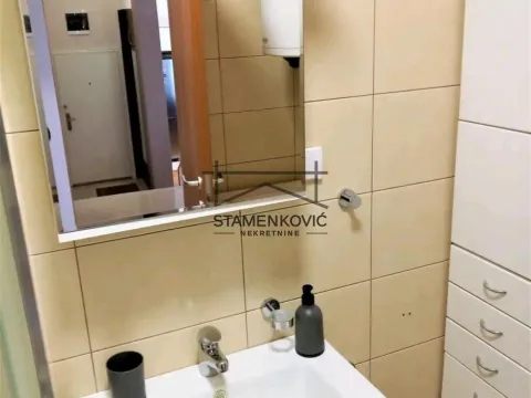 Izdavanje, trosoban stan, 70m², Liman 4, Novi Sad Sve Podlokacije - image 9