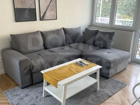 Rent, two bedroom apartment, 70m², Tivat, Crna Gora - image 1