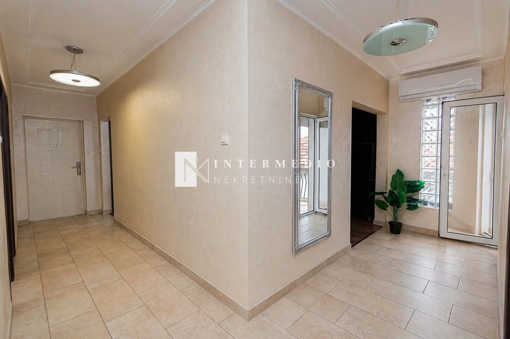 Prodaja, dvosoban stan, 86m², Igalo, Herceg Novi