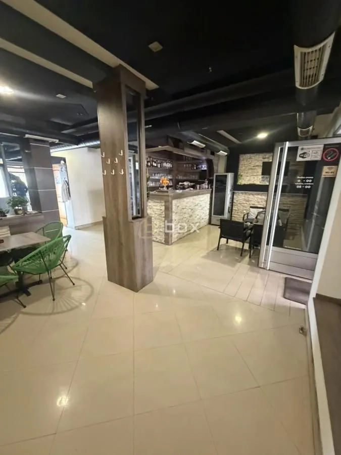 Rent, office space, 200m², Medijana, Niš
