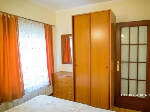 Prodaja, kuća, 670m², Prčanj, Kotor - image 9