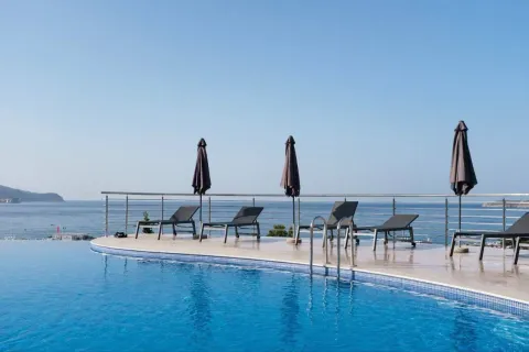Rent, one bedroom apartment, 52m², Bečići, Budva - image 10