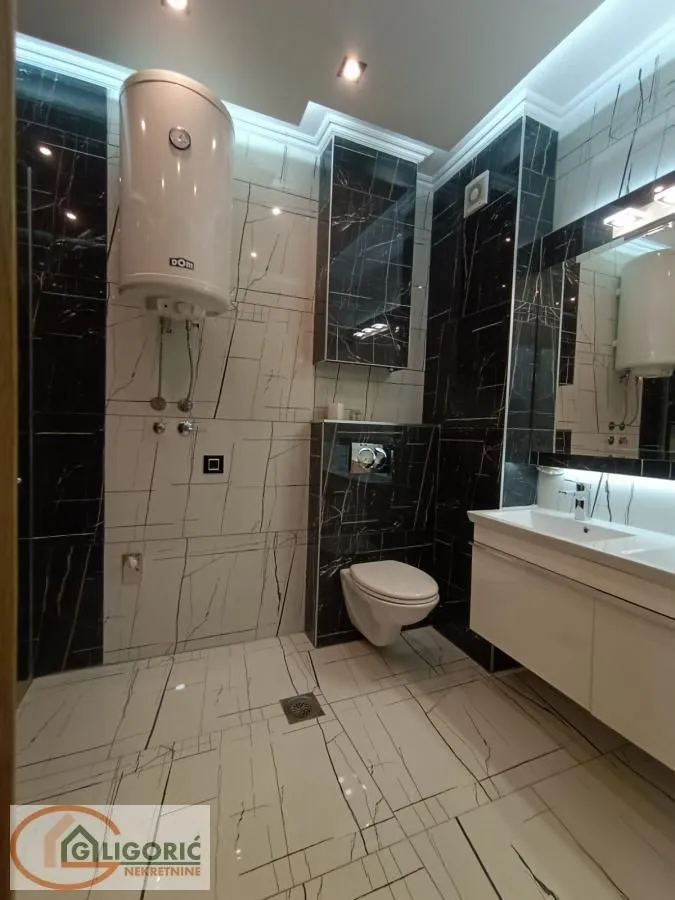 Prodaja, stan, 145m², Centar, Pančevo