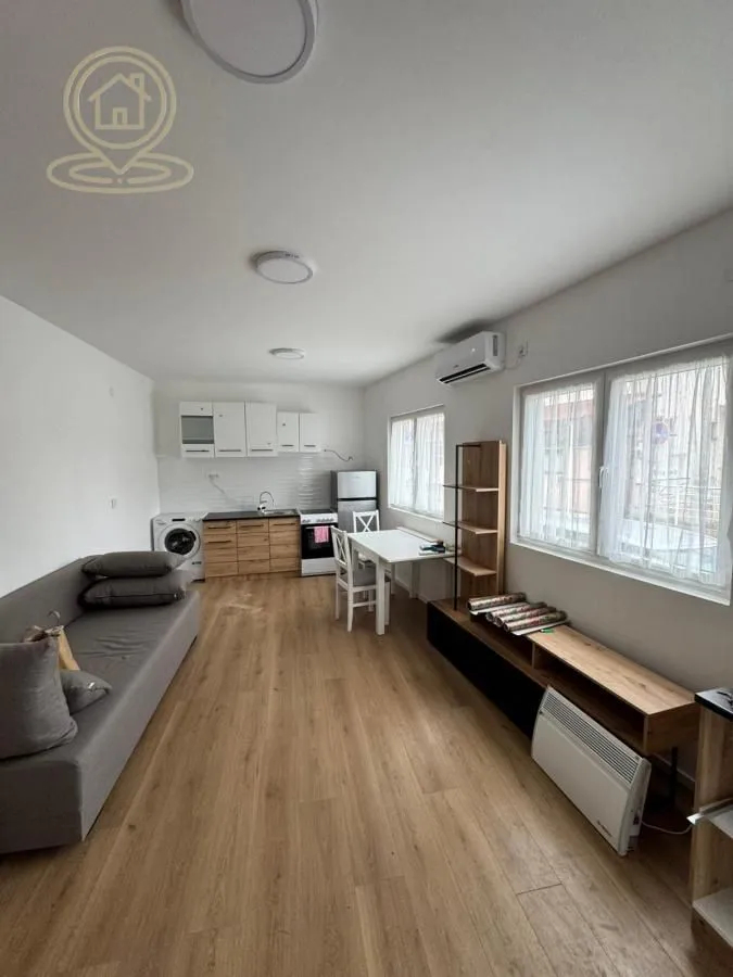 Izdavanje, jednosoban stan, 20m², Voždovac Sve Podlokacije, Beograd