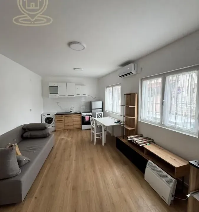 Izdavanje, jednosoban stan, 20m², Voždovac Sve Podlokacije, Beograd