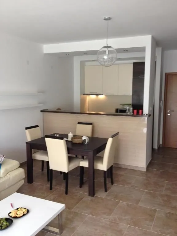 Sale, two bedroom apartment, 68m², Bečići, Budva