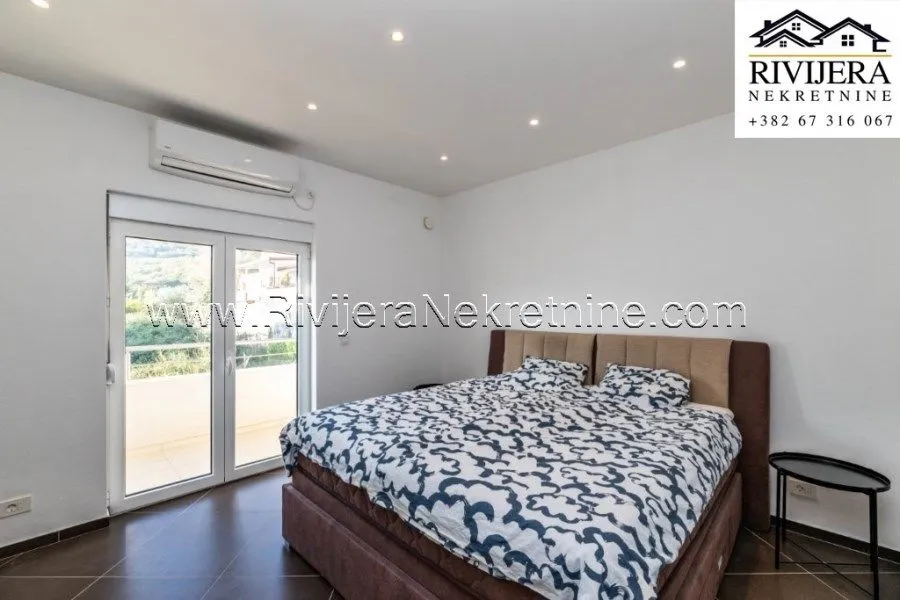 Prodaja, kuća, 297m², Topla, Herceg Novi