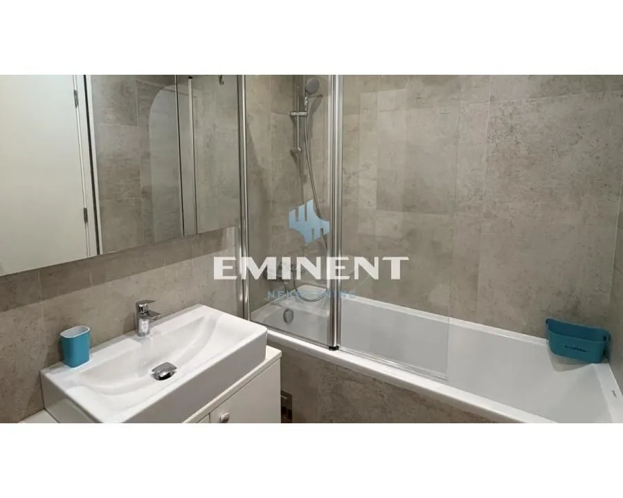 Izdavanje, četvorosoban stan, 117m², Novi Beograd Blok 65, Novi Beograd Sve Podlokacije