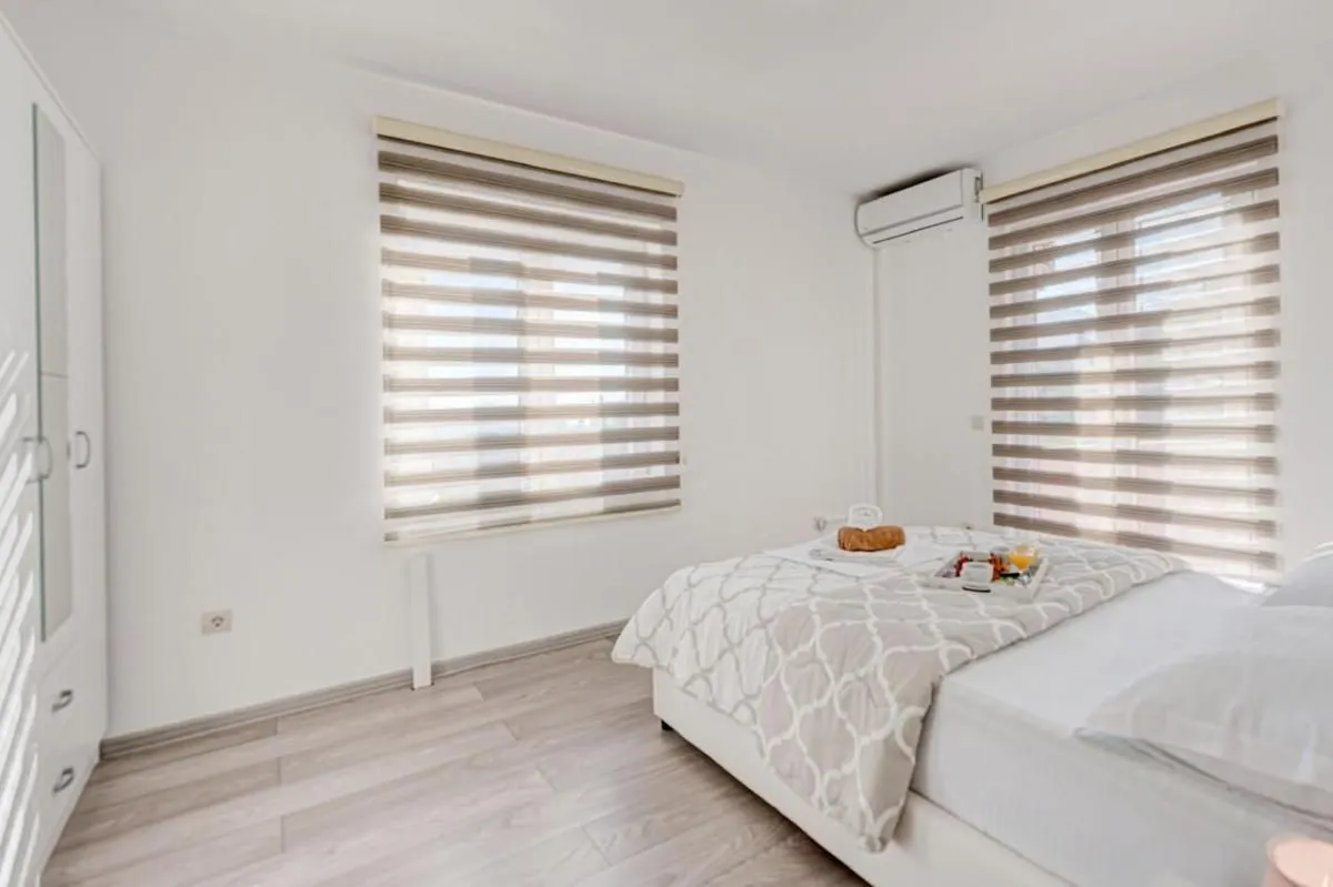 Rent, three bedroom apartment, 150m², Donja Lastva, Tivat