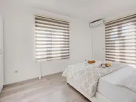 Rent, three bedroom apartment, 150m², Donja Lastva, Tivat - image 6