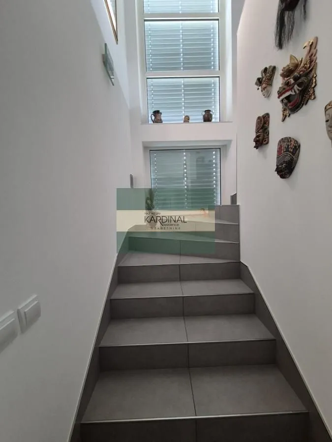 Prodaja, kuća, 528m², Budžino brdo, Jagodina