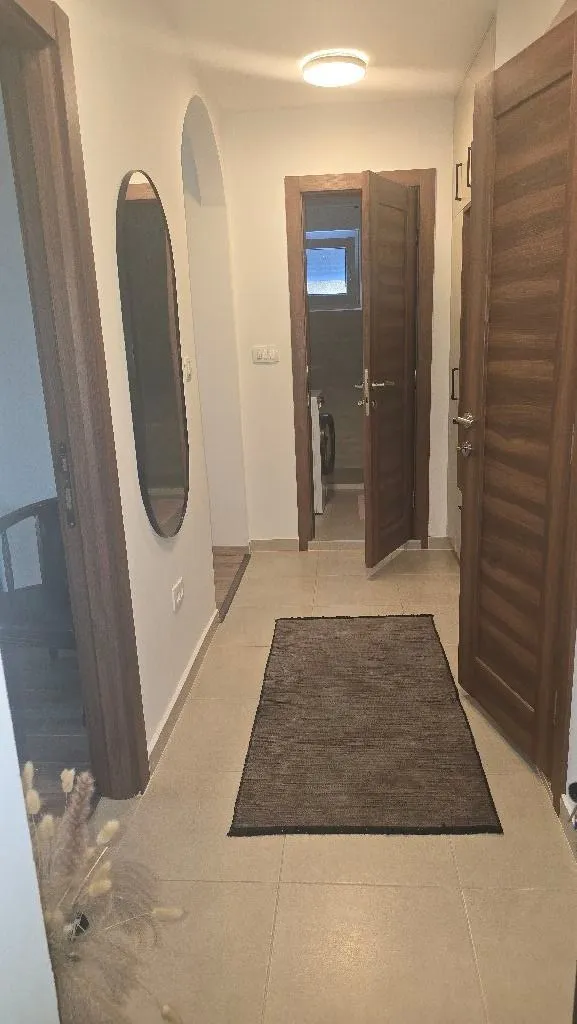 Izdavanje, jednosoban stan, 41m², Cetinje, Crna Gora