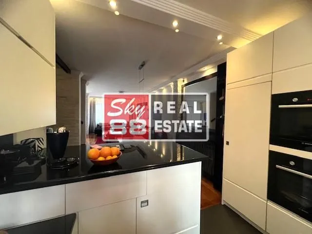 Prodaja, kuća, 288m², Savski Venac, Beograd