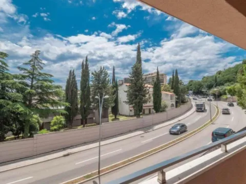 Izdavanje, garsonjera, 27m², Bečići, Budva - image 13