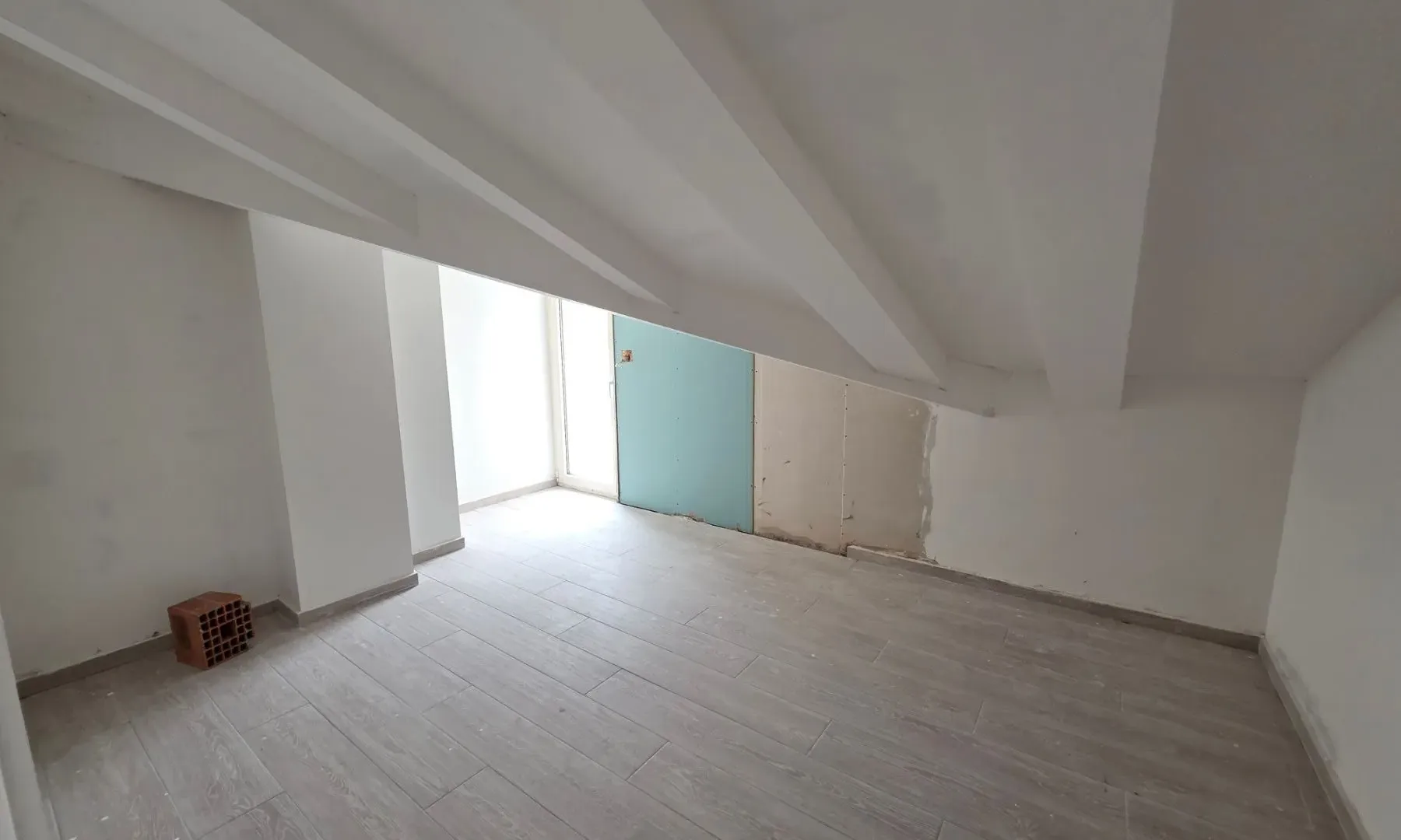 Sale, two bedroom apartment, 85m², Bečići, Budva