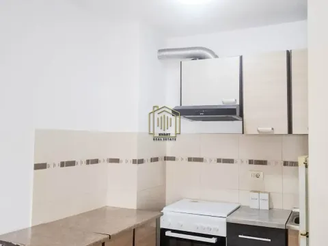 Izdavanje, jednosoban stan, 47m², Stari Aerodrom, Podgorica - image 8