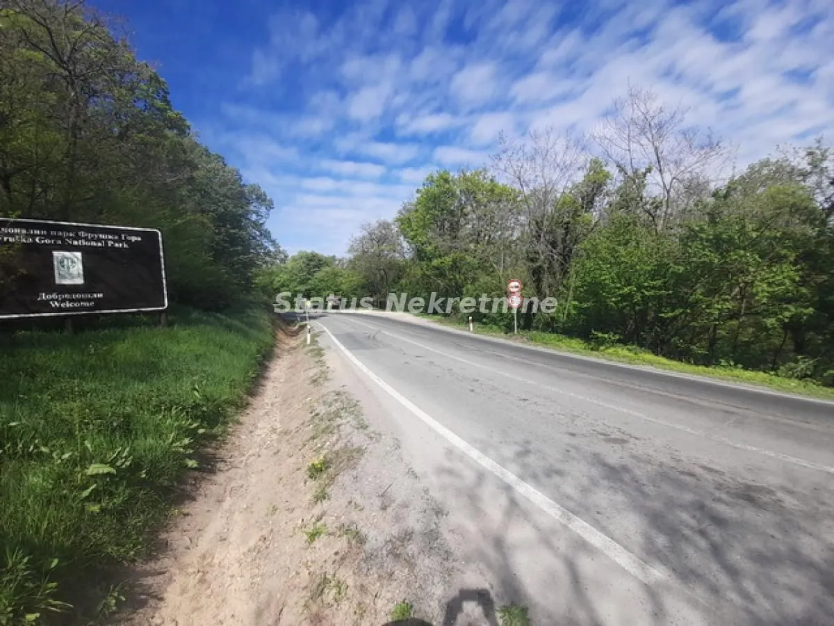 Prodaja, plac, 9283m², Irig, Srbija