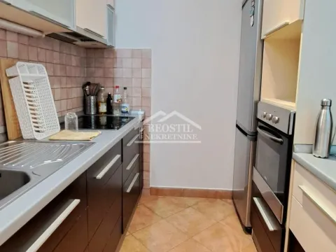 Rent, four bedroom apartment, 156m², Vračar Sve Podlokacije, Beograd - image 10