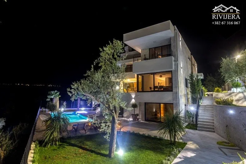 Prodaja, kuća, 323m², Đenovići, Herceg Novi