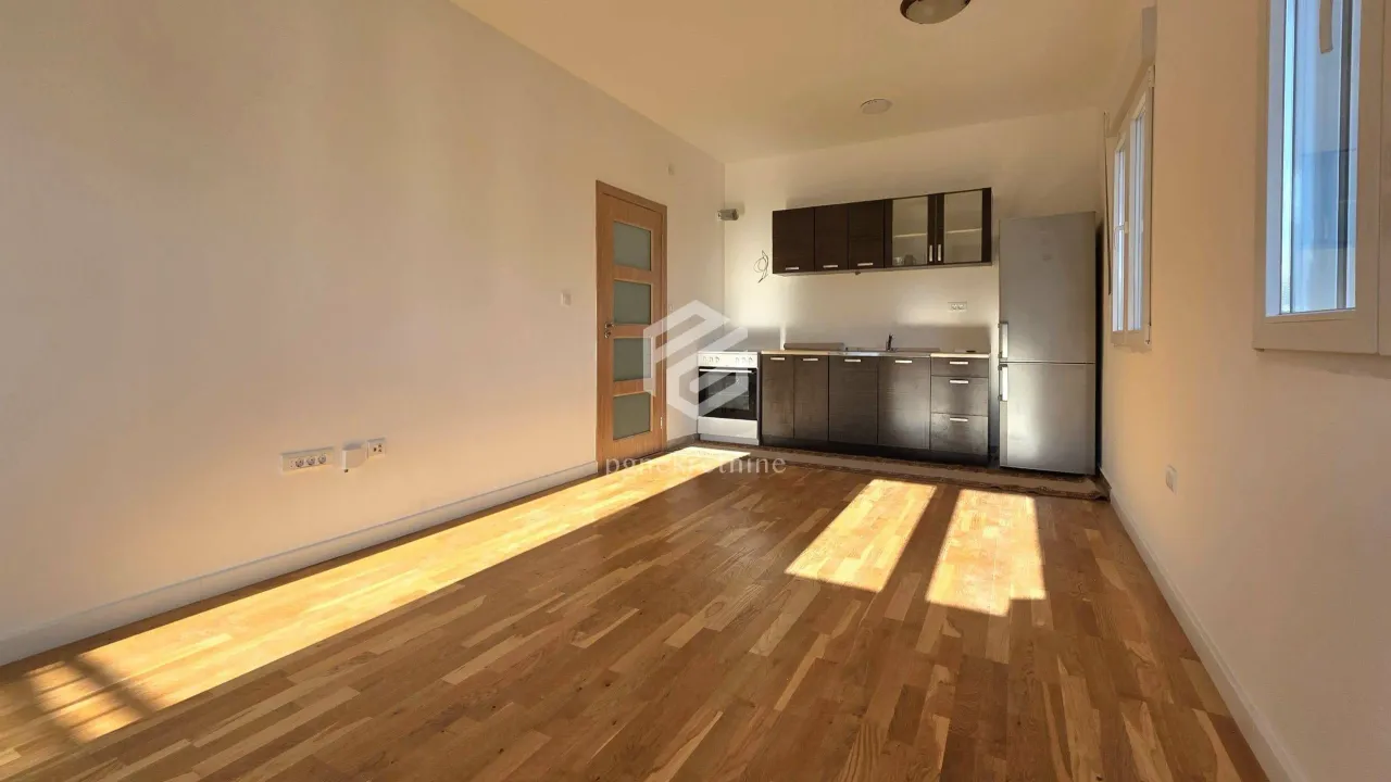 Izdavanje, jednosoban stan, 42m², Zabjelo, Podgorica