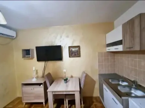 Prodaja, garsonjera, 27m², Zabjelo, Podgorica - image 5