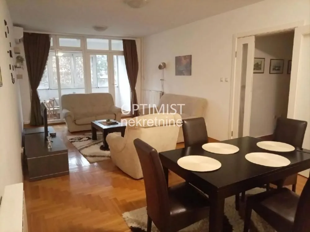 Izdavanje, dvosoban stan, 66m², Novi Beograd Sve Podlokacije, Beograd