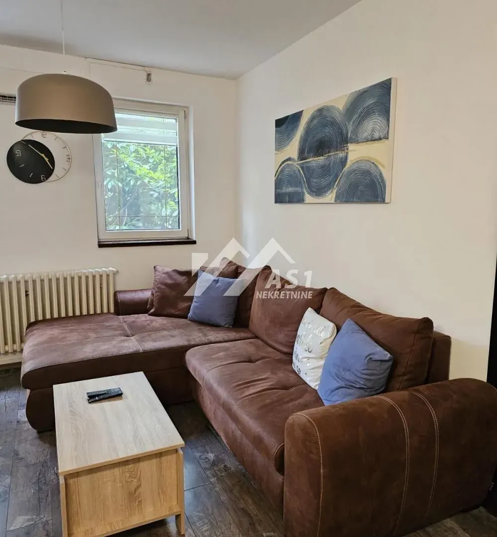 Izdavanje, trosoban stan, 60m², Novi Sad Sve Podlokacije, Novi Sad