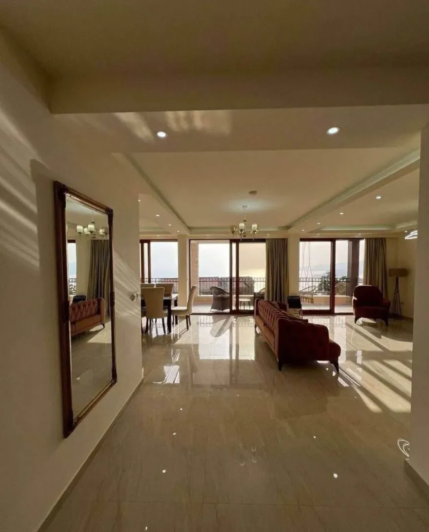 Izdavanje, kuća, 418m², Blizikuće, Budva