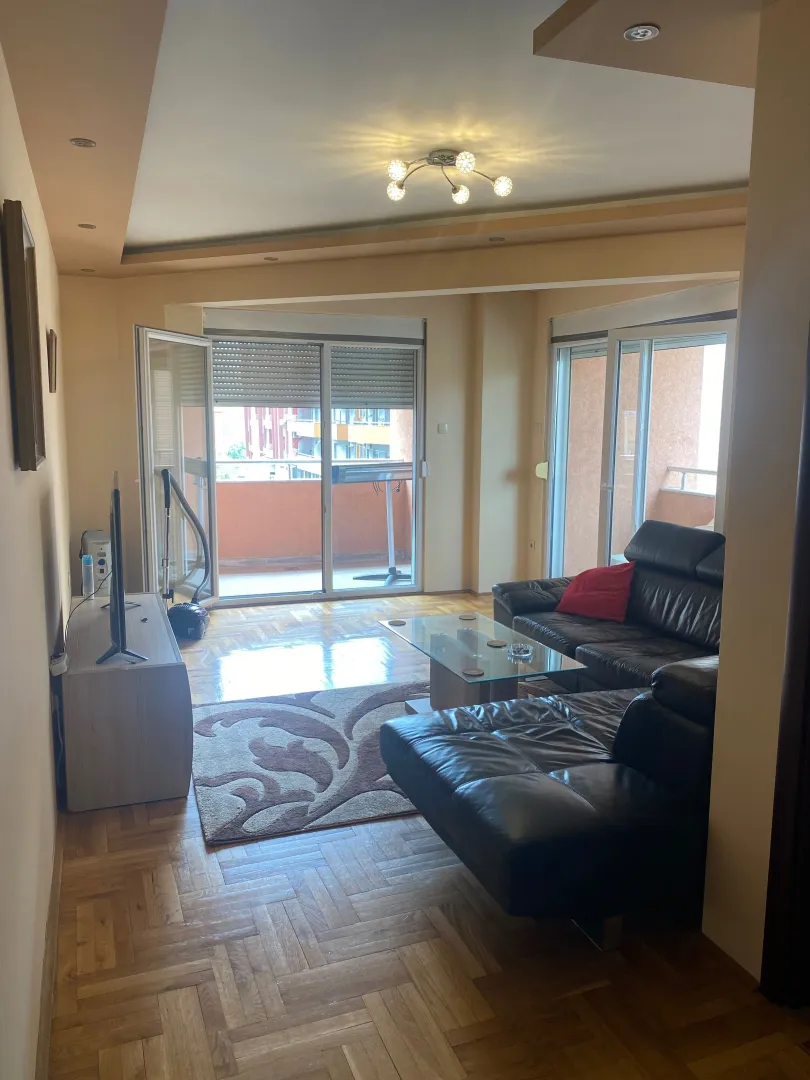 Rent, two bedroom apartment, 63m², 1 maj, Podgorica
