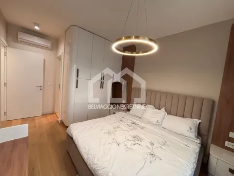 Izdavanje, trosoban stan, 76m², Savski Venac, Beograd - image 7