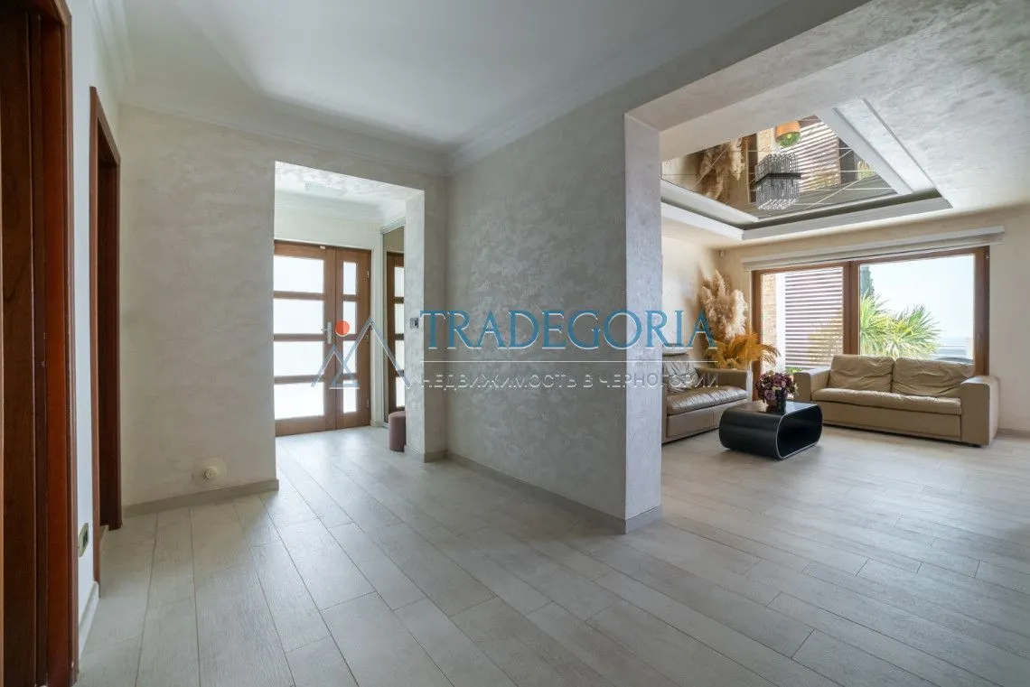 Prodaja, ugostiteljski objekat, 435m², Bečići, Budva