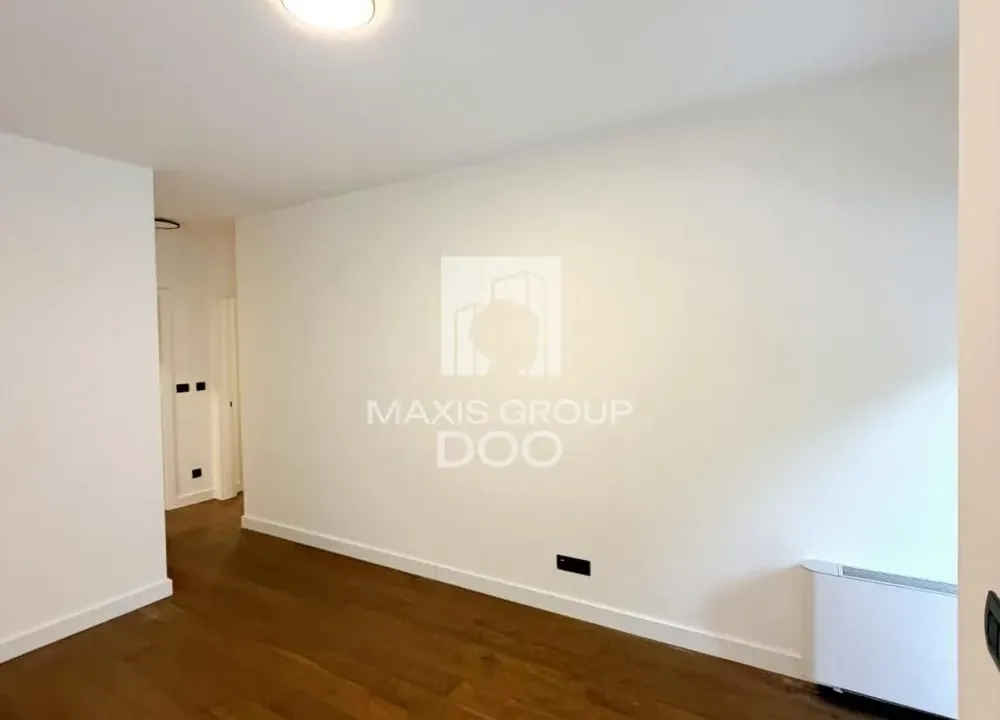 Izdavanje, četvorosoban stan, 125m², Voždovac Sve Podlokacije, Beograd