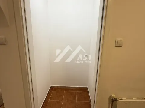 Izdavanje, trosoban stan, 70m², Nova Detelinara, Novi Sad Sve Podlokacije - image 10