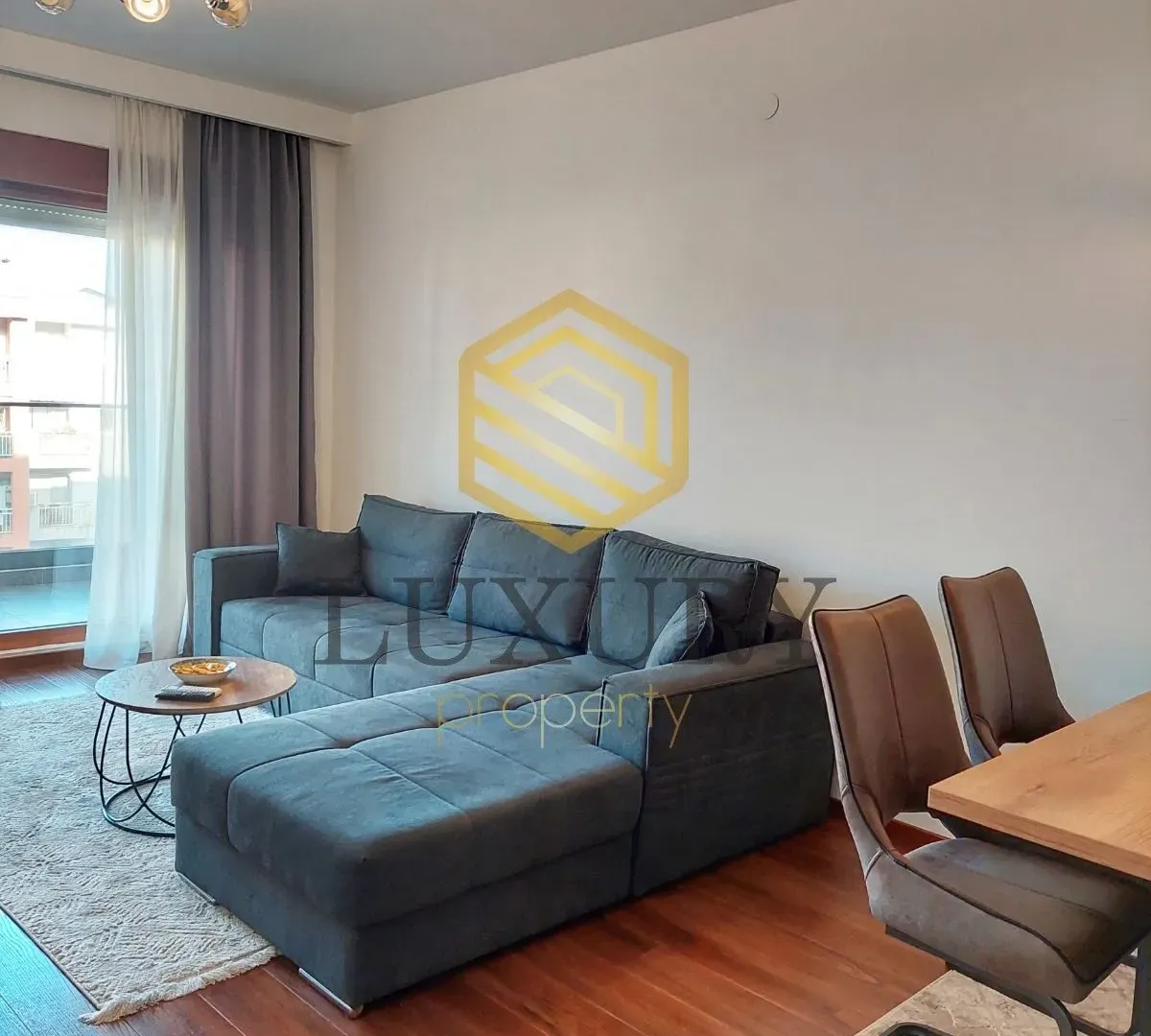 Izdavanje, jednosoban stan, 50m², Master Kvart, Podgorica
