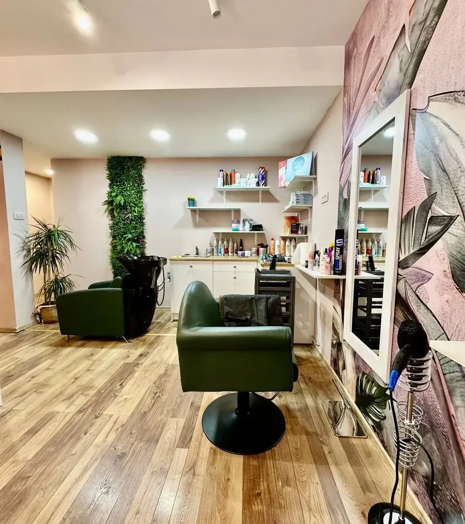 Prodaja, poslovni prostor, 130m², Centar, Podgorica