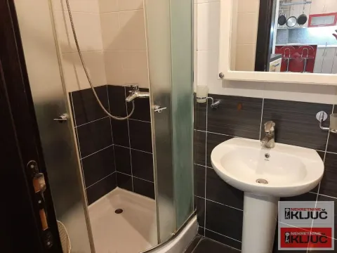 Izdavanje, dvosoban stan, 45m², Podbara, Novi Sad Sve Podlokacije - image 9