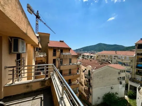 Izdavanje, jednosoban stan, 45m², Budva okolina, Budva - image 11