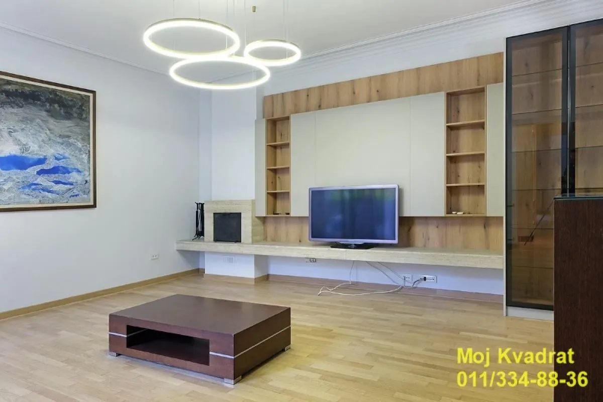 Prodaja, četvorosoban stan, 105m², Vračar Sve Podlokacije, Beograd