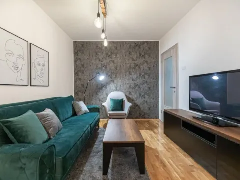 Prodaja, dvosoban stan, 45m², Centar, Novi Sad - image 8